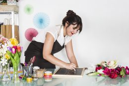 AMAZING STARTUP TIPS FOR WOMEN ENTREPRENEURS