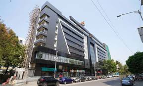 7 Business Square