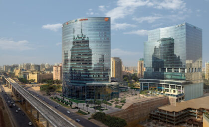 DLF One Horizon Center