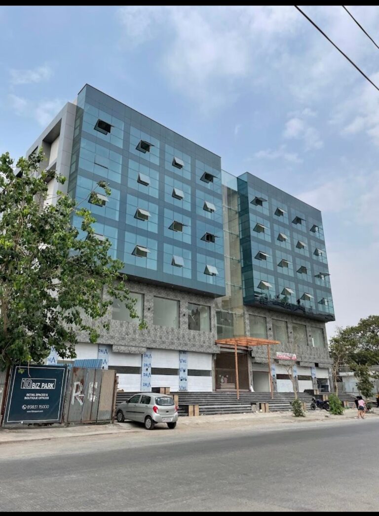 10 Biz Park