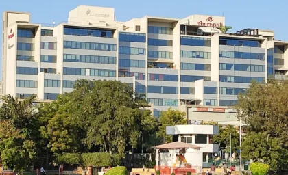 Amrapali Lakeview Tower